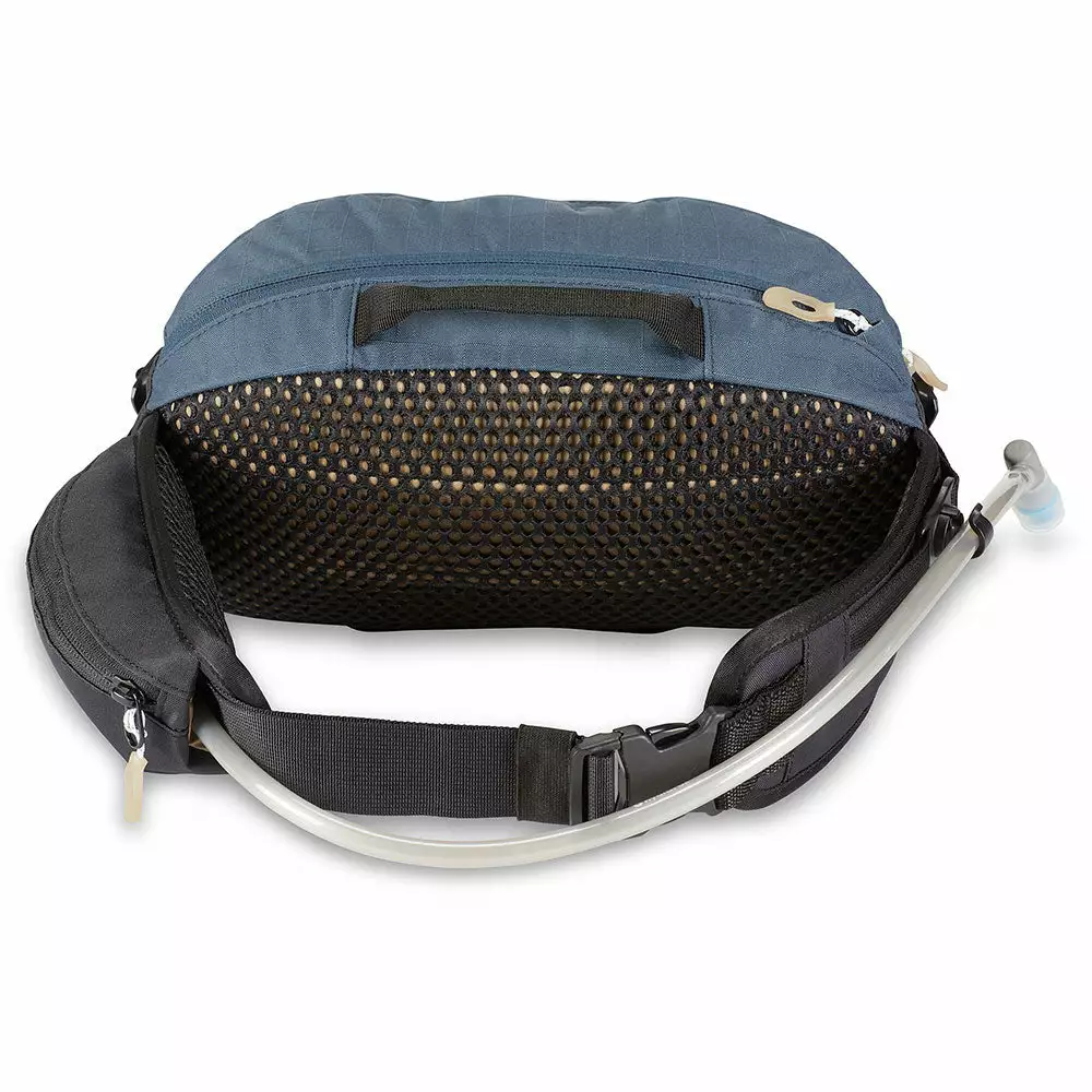 Dakine Hot Laps 5L Hydration Hip Pack - Midnight Blue - 2022 - 5L - Image 2