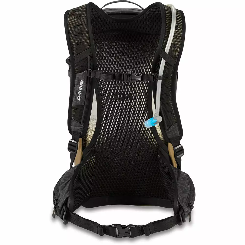 Dakine Seeker 18L Hydration Pack - Black - 2022 - 18L 3 Dakine Seeker 18L Hydration Pack - Black - 2022 - 18L - Image 3