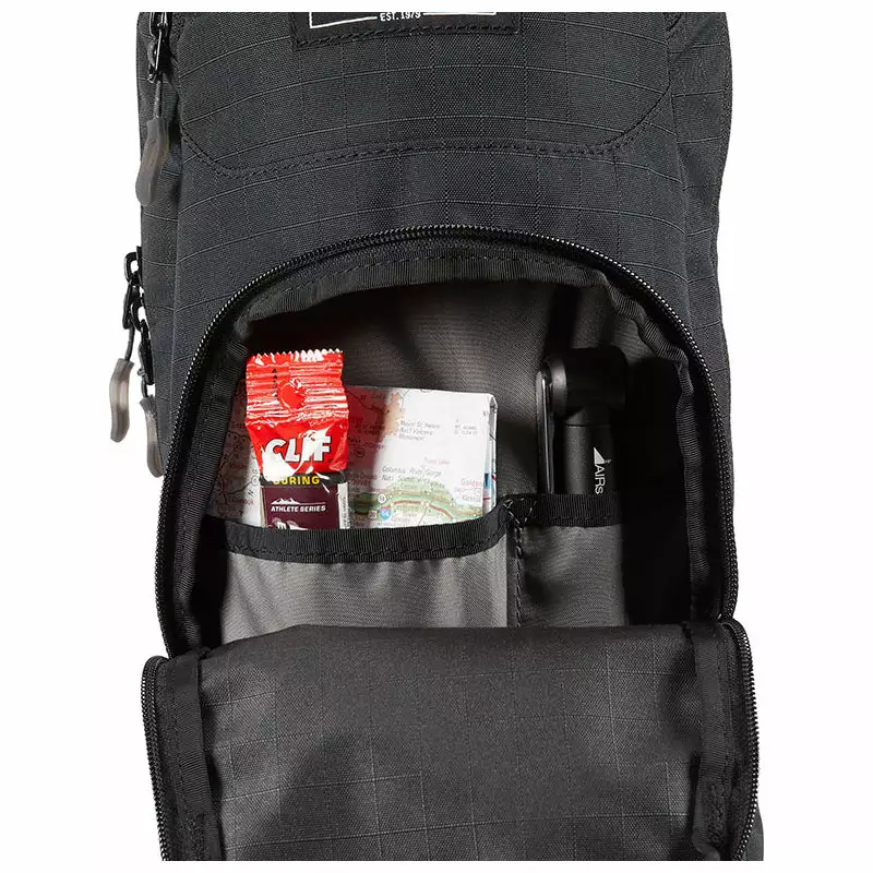 Dakine Session Hydration Pack - Black - 2022 - 8L 2 Dakine Session Hydration Pack - Black - 2022 - 8L - Image 2