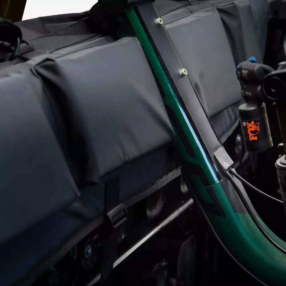 Race Face T2 Tailgate Pad - Black - Full 5 Race Face T2 Tailgate Pad - Black - Full - Image 5